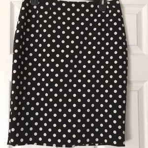 Final sale New Kasper size 4p polkadot  skirt
